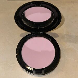 M.A.C Prep and Prime CC pressed powder - Illuminate